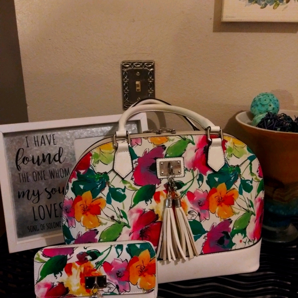 Purse and wallet set